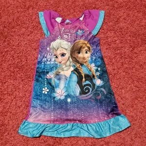 Frozen night gown